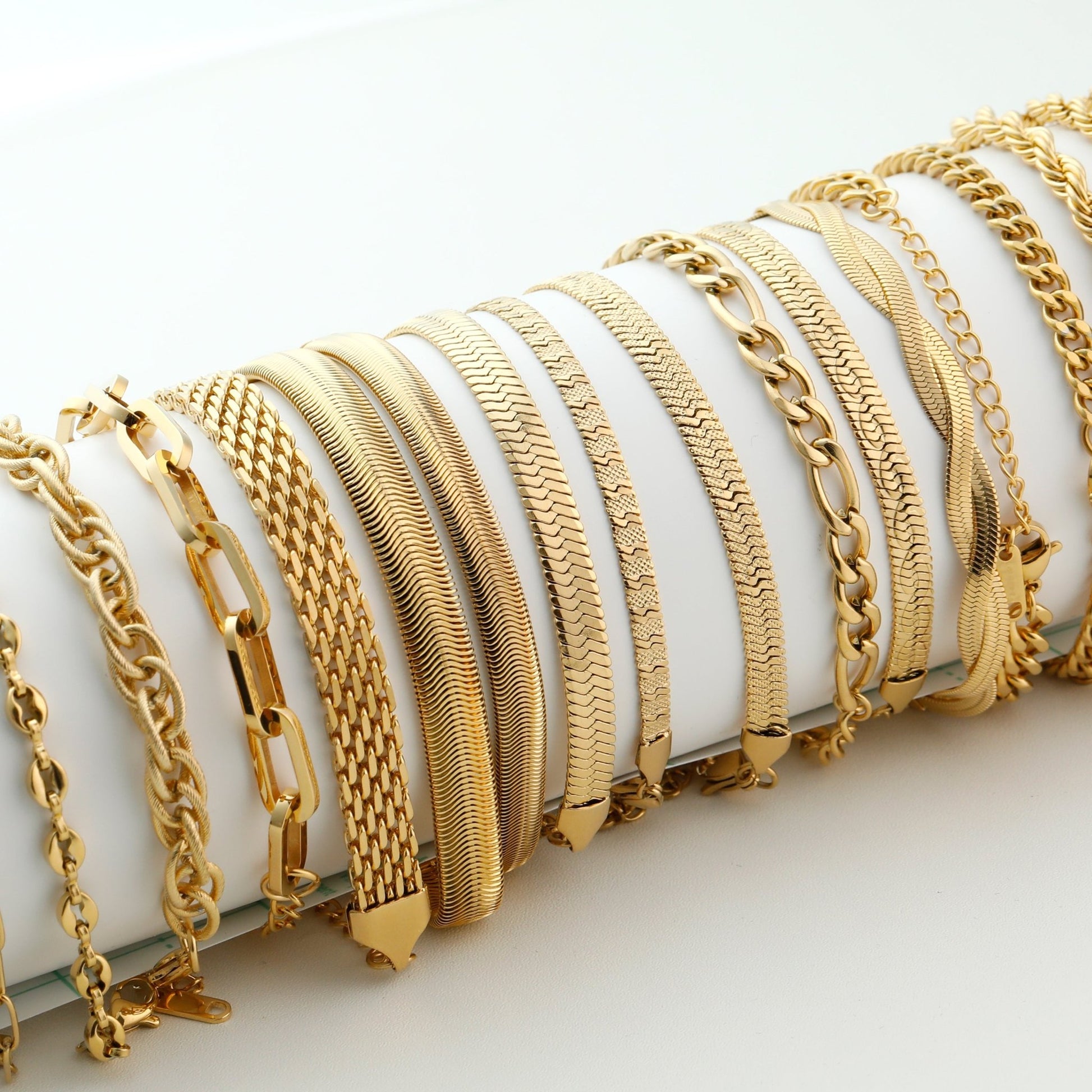 Gold Link Bracelet Bold Style 18k Gold Plated Hypoallergenic Jewelry for Women Summer Bracelet - Moboduc Custom Jewelry