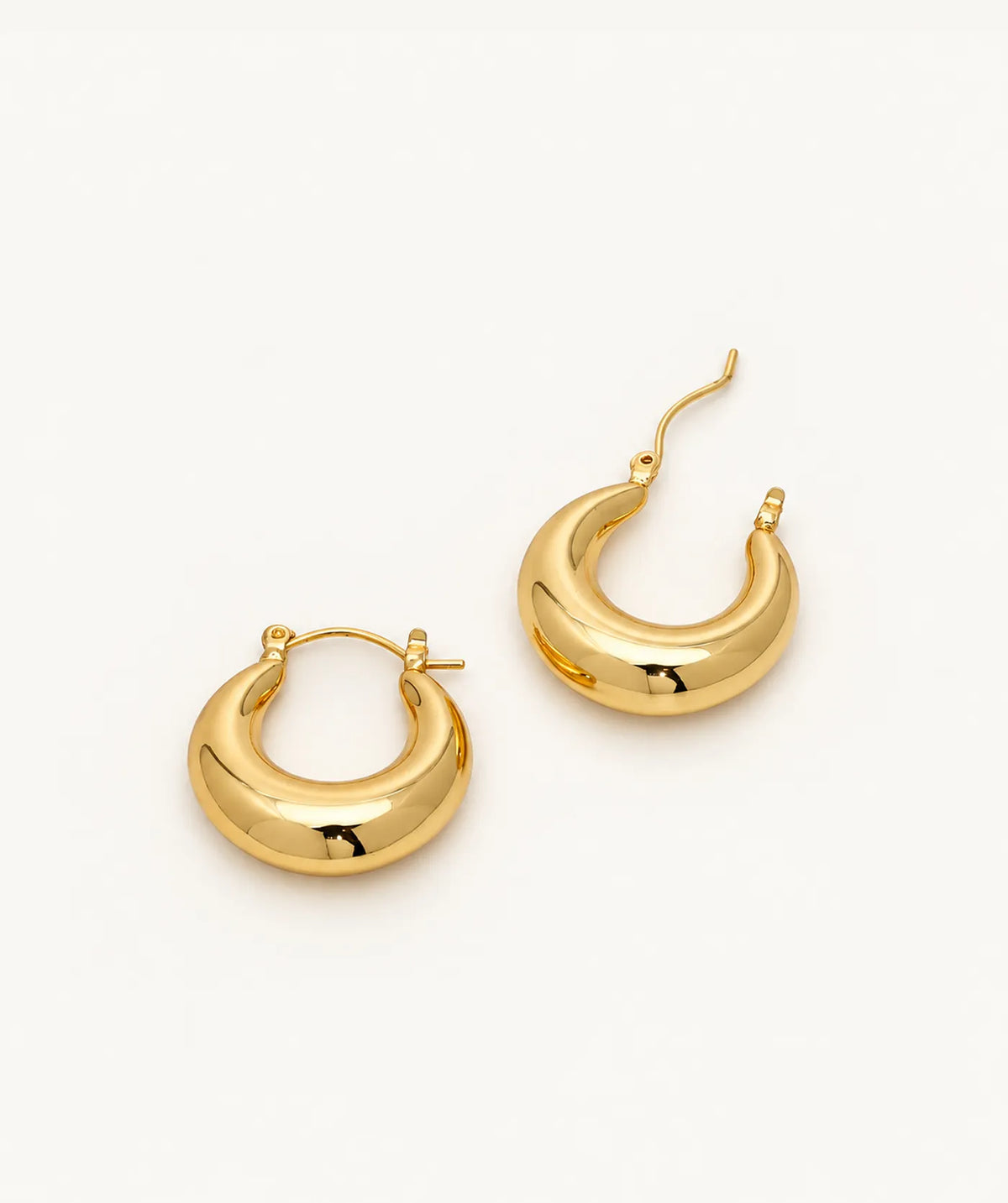 Gold Chunky Oval Hoop Earrings