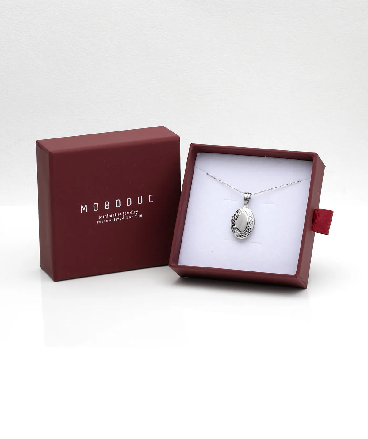 Silver Oval Photo Locket Necklace